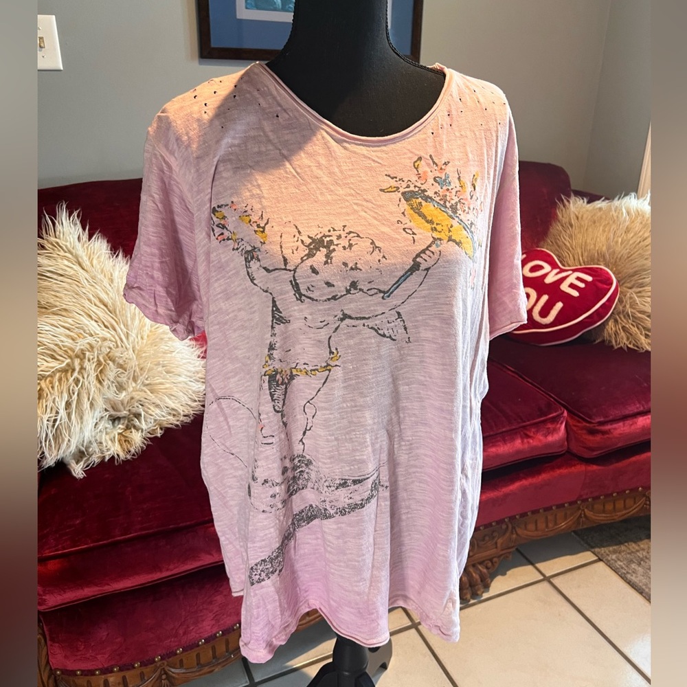 Magnolia Pearl skate Renaissance T, perfect for valentines